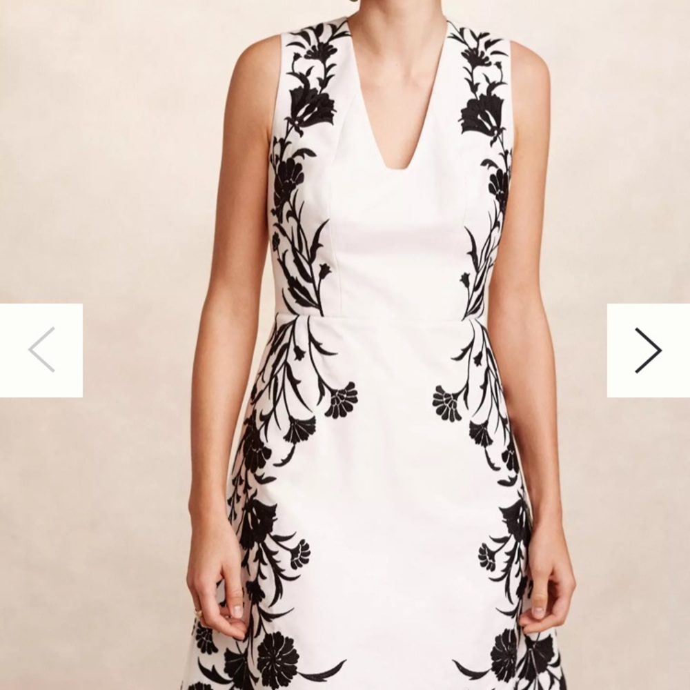 Moulinette Soeurs white&black embroidered dress
